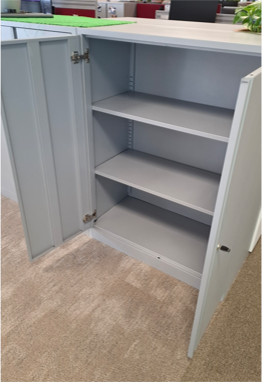 ZSS26020-Item 004-Tall metal cabinets with swing doors (with keys)