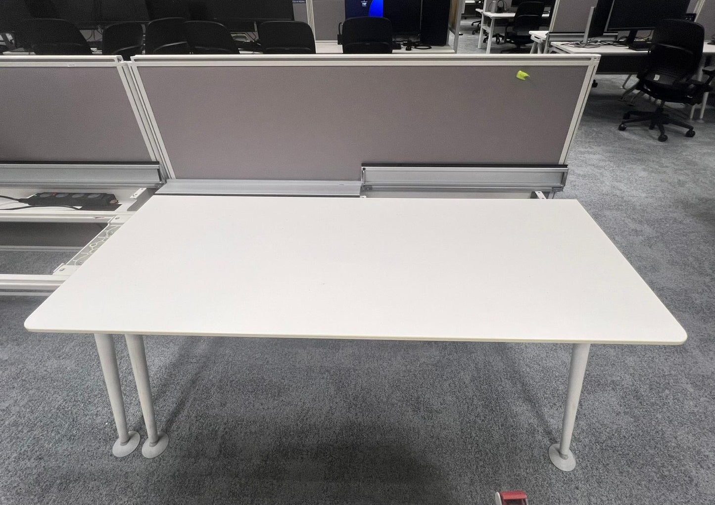 001-ZSS25038-Maxxa Workstation W1600