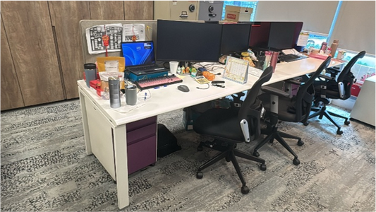 ZSS26011- Item #001-Fixed Height Workstation c/w front panel