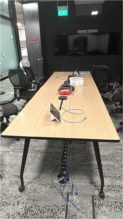 ZSS26011-Item #018-Movable table (Non foldable)