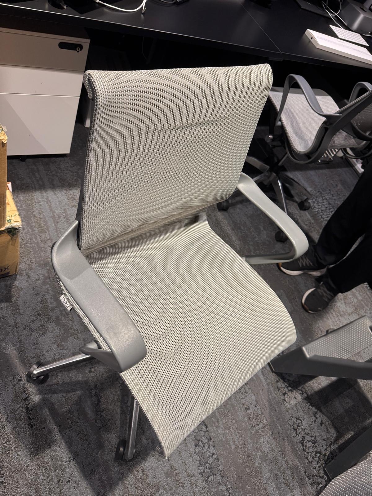 ZSS26008-Comfort/Clout Office Chair