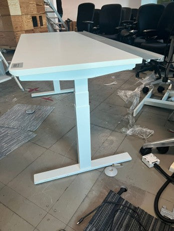 ZSS25038- L1600 Height Adjustable Table