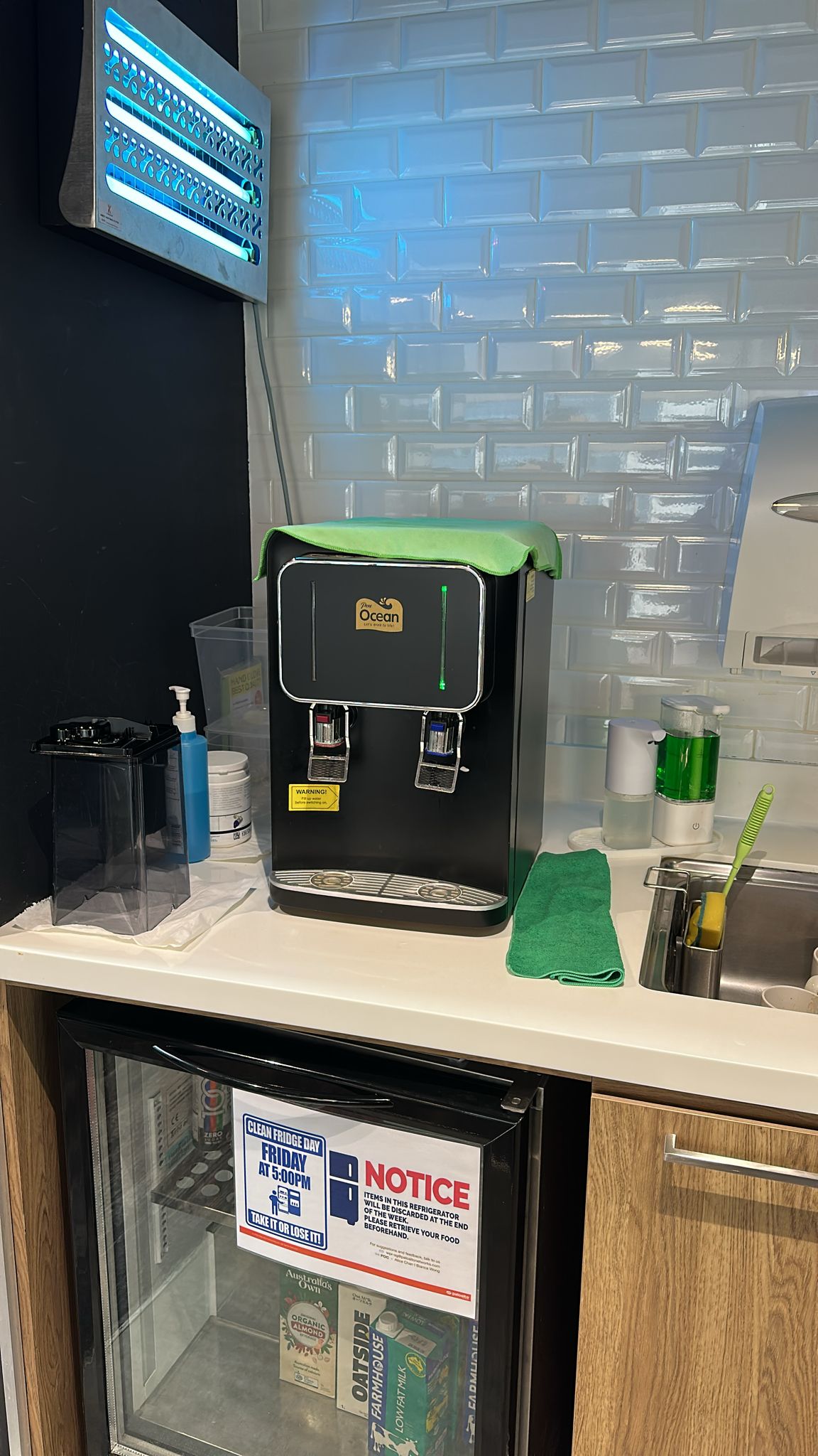 Pere Ocean Direct Piping Hot & Cold Water Dispenser